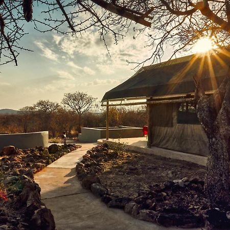 Zuricamp - Tent Zahir 楚梅布 外观 照片